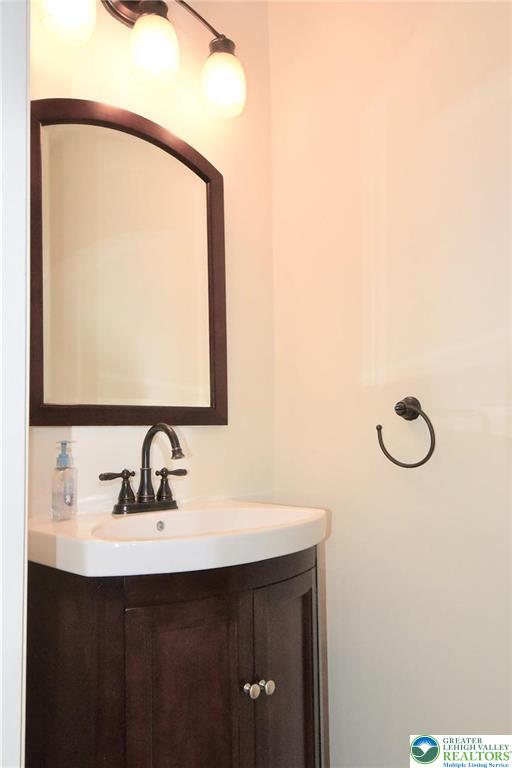 1600 Oakridge Lane Property Photo 21