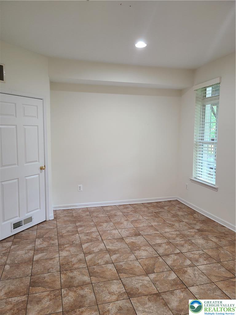 1600 Oakridge Lane Property Photo 30