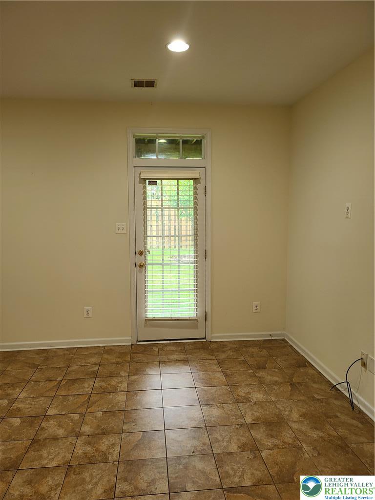 1600 Oakridge Lane Property Photo 31