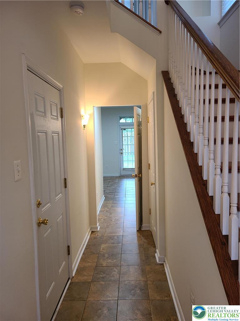 1600 Oakridge Lane Property Photo 32