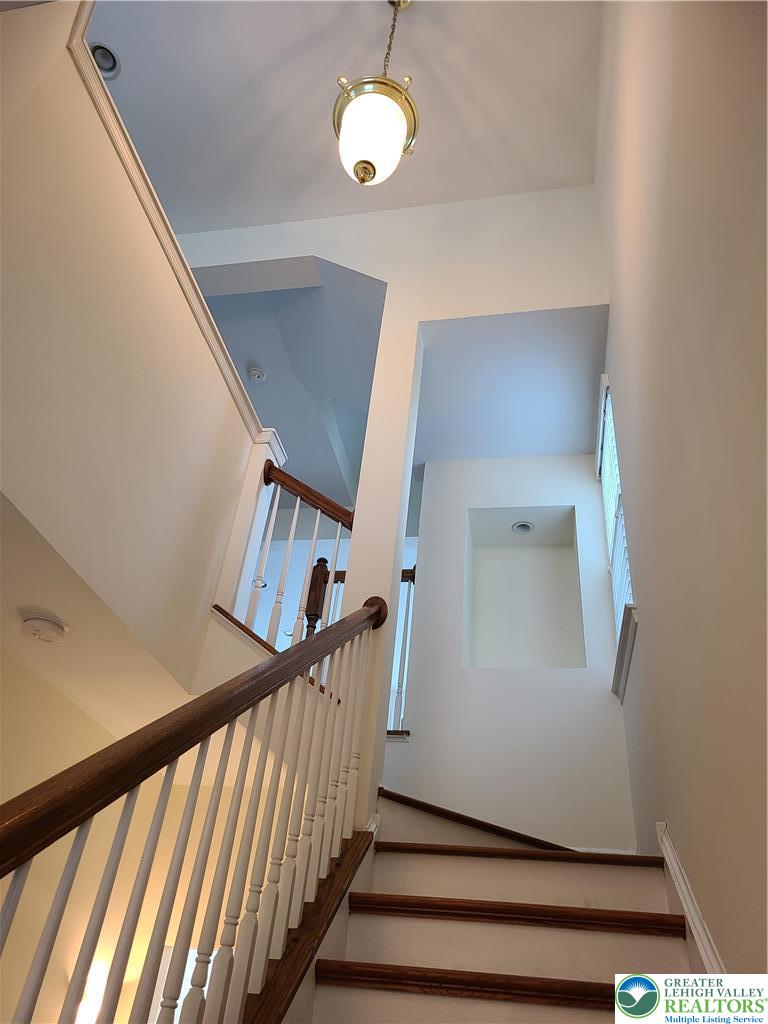 1600 Oakridge Lane Property Photo 33