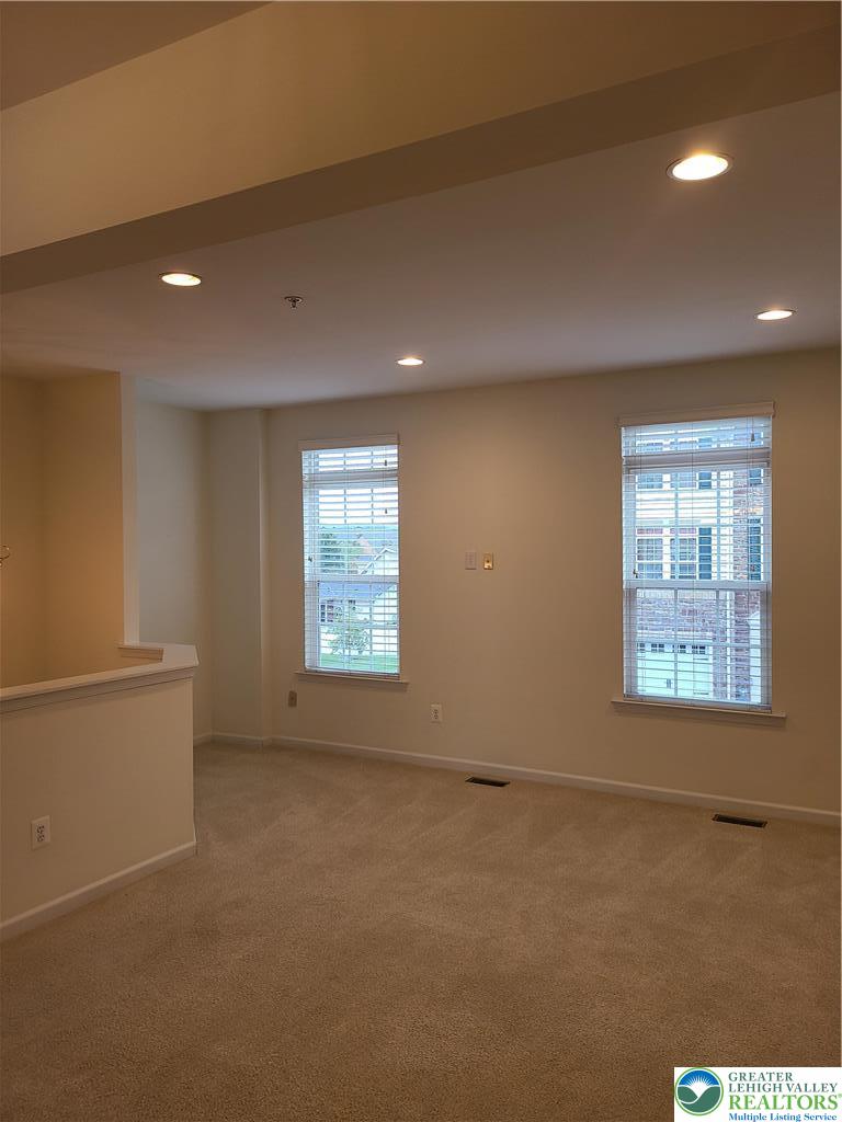 1600 Oakridge Lane Property Photo 39