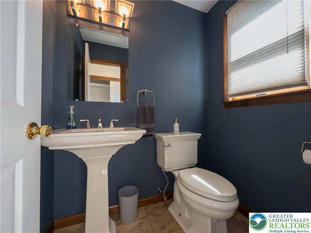 606 Buckingham Drive Property Photo 13