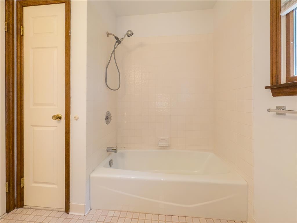 606 Buckingham Drive Property Photo 30
