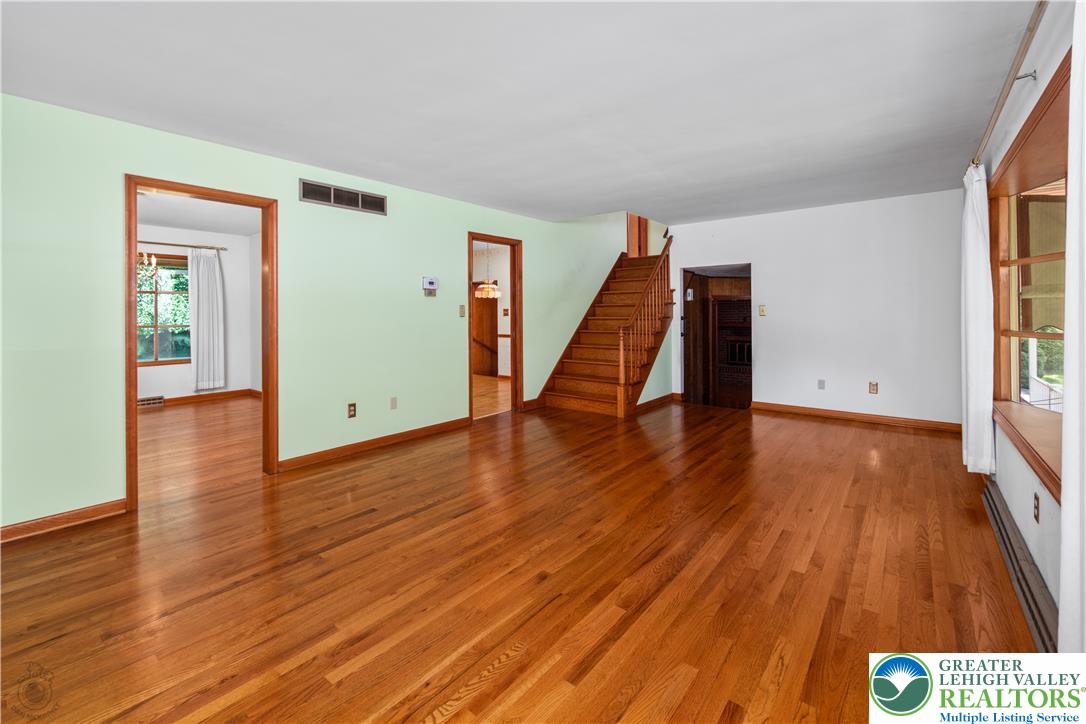2530 Rosewood Drive Property Photo 8