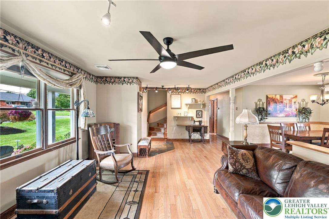 5207 Tilghman Street Property Photo 11