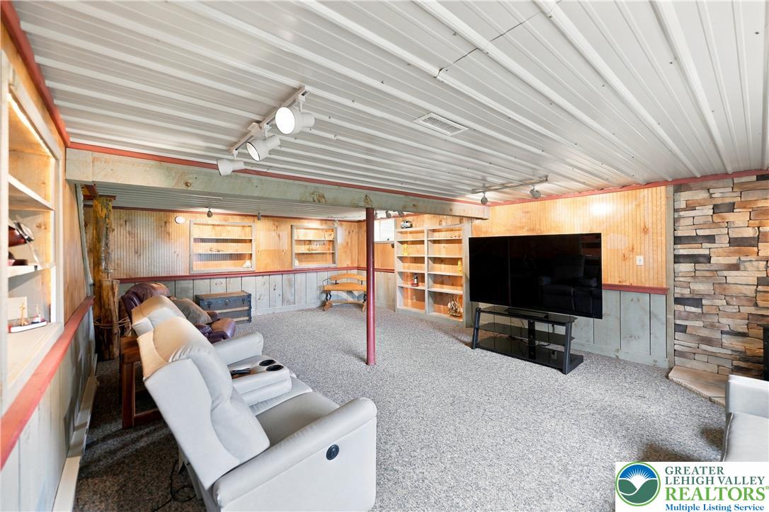 5207 Tilghman Street Property Photo 32