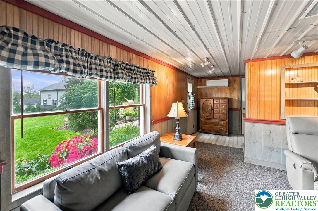 5207 Tilghman Street Property Photo 33