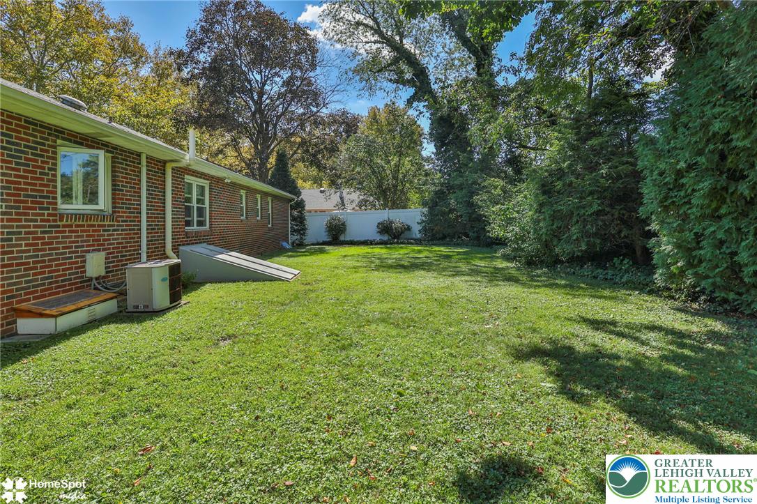 2317 Henderson Street Property Photo 28