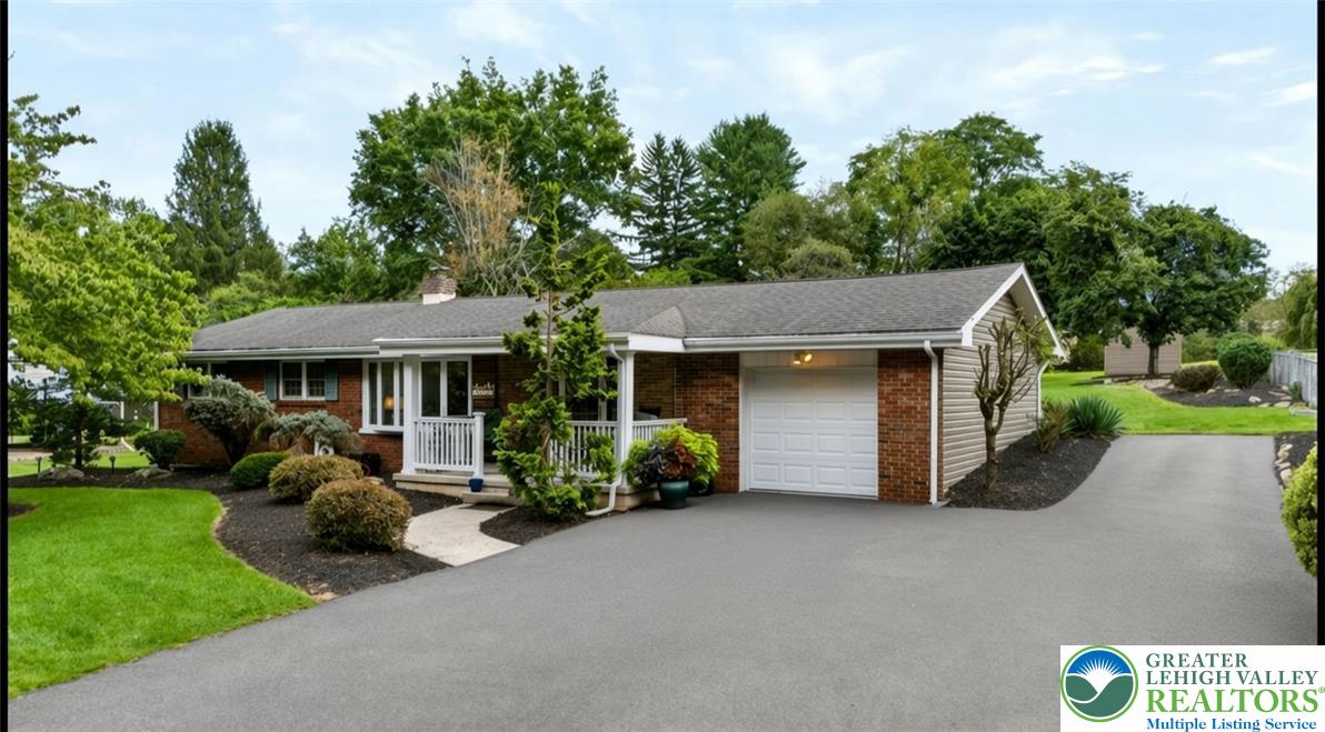 1773 Reading Drive Property Photo 3
