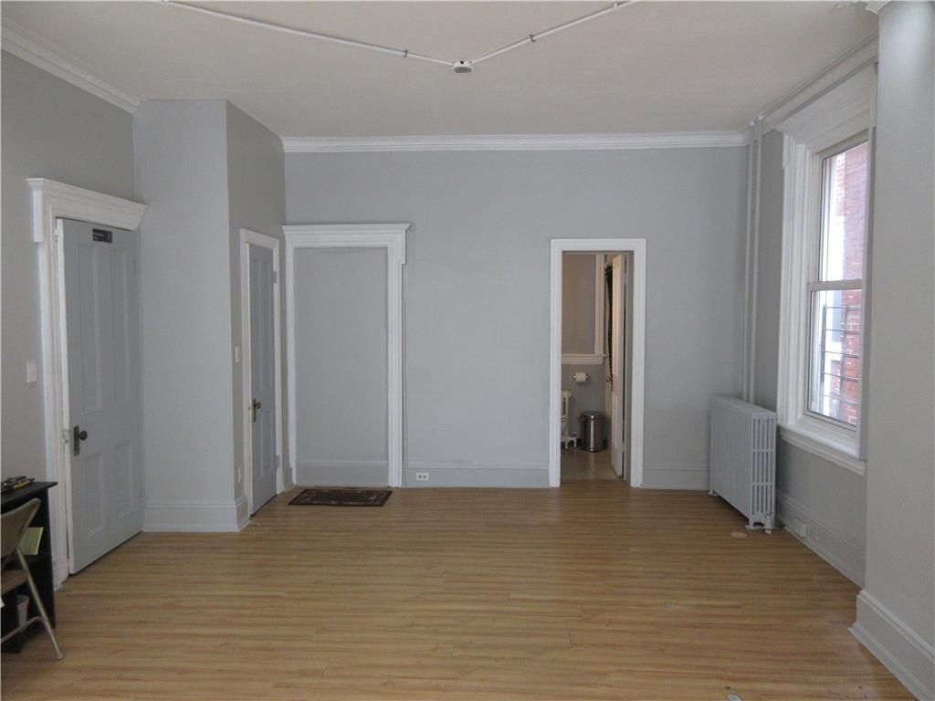 87 East Broad Street 1st Floor Property Photo 4