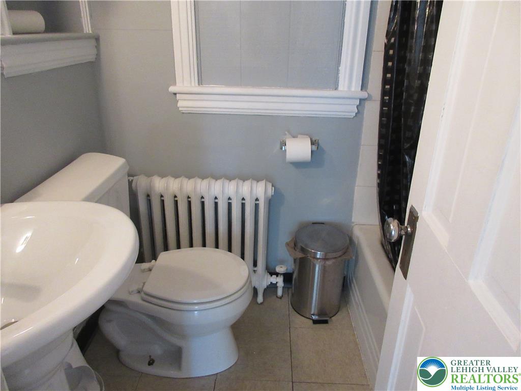 87 East Broad Street 1st Floor Property Photo 6