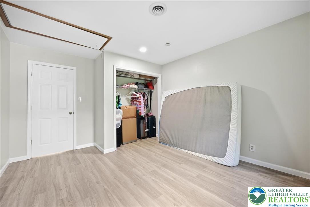 136 East West Street Property Photo 26