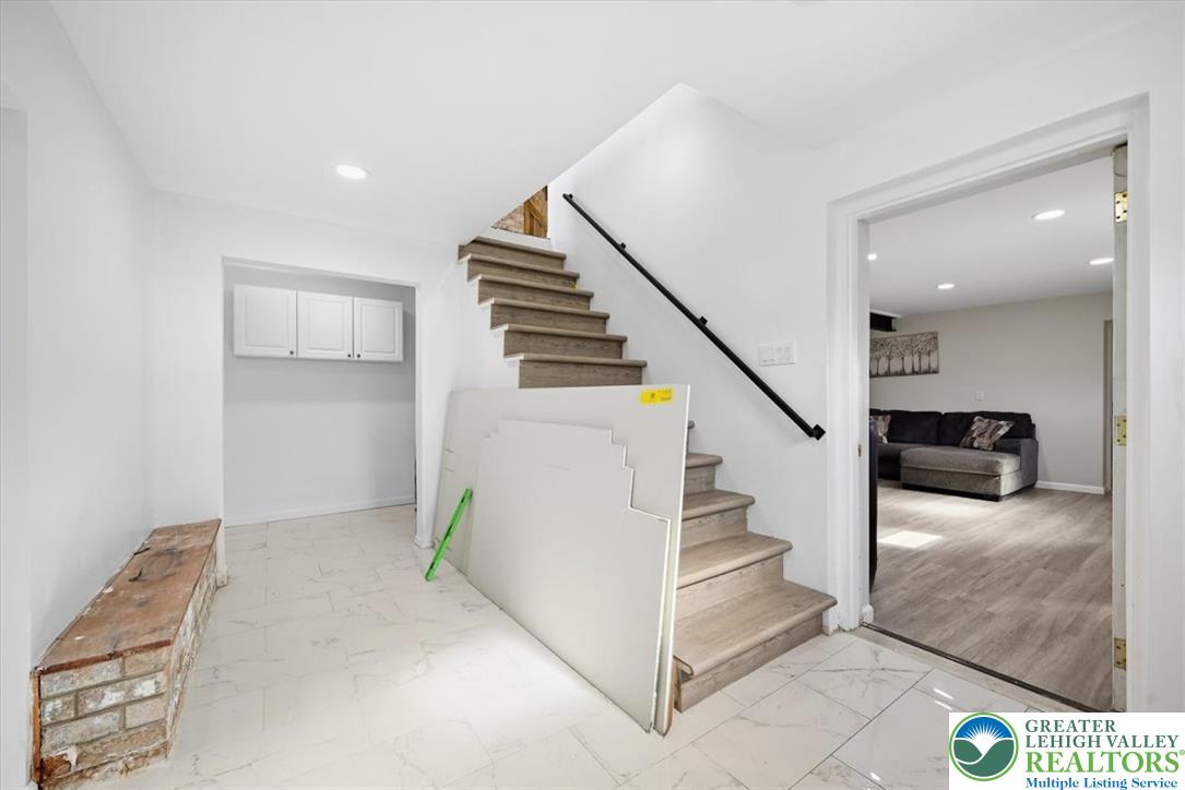 136 East West Street Property Photo 31