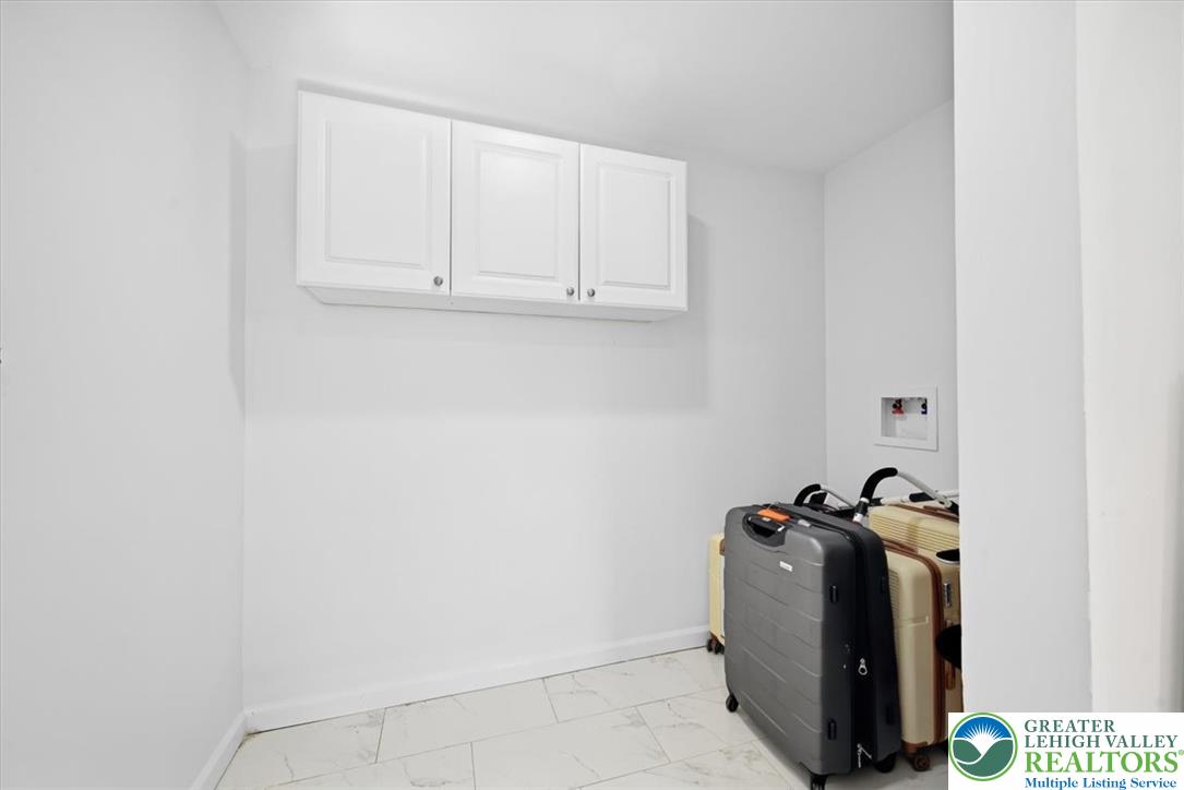136 East West Street Property Photo 36