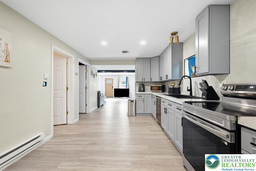 136 East West Street Property Photo 45