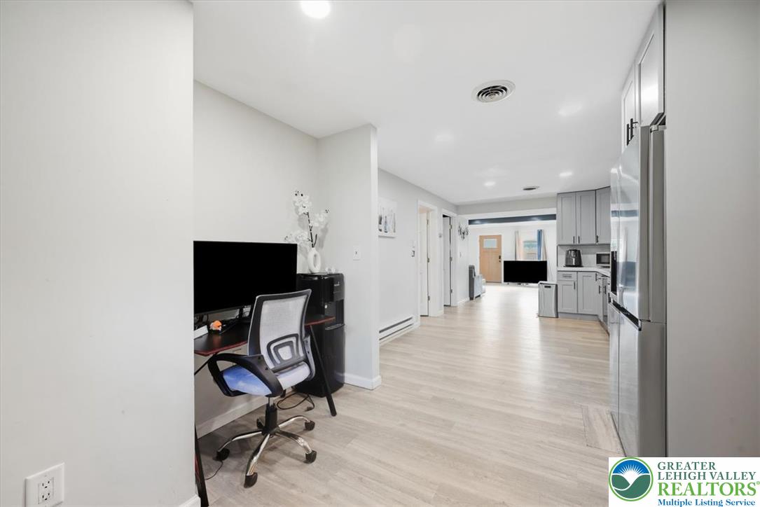 136 East West Street Property Photo 49