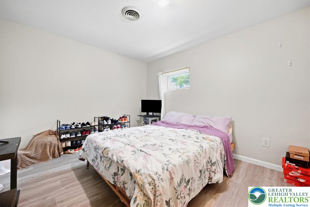 136 East West Street Property Photo 50
