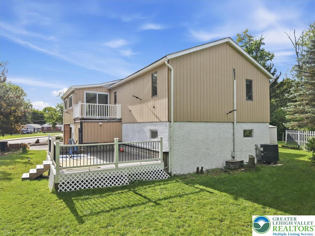 136 East West Street Property Photo 60