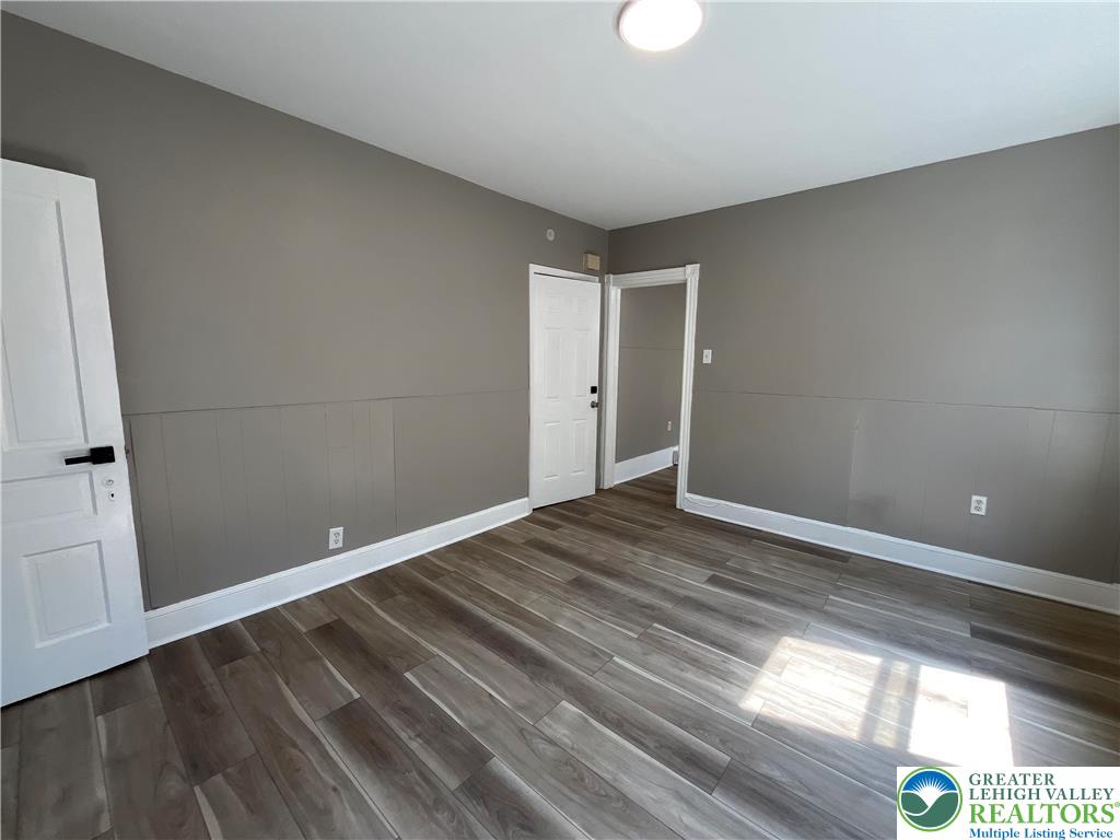 1012 Evans Street 2 Property Photo 5