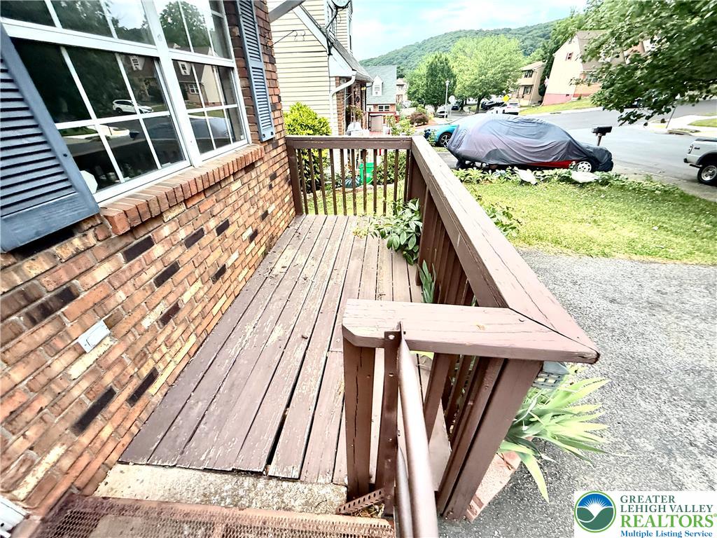 7 West Pittston Street Property Photo 3