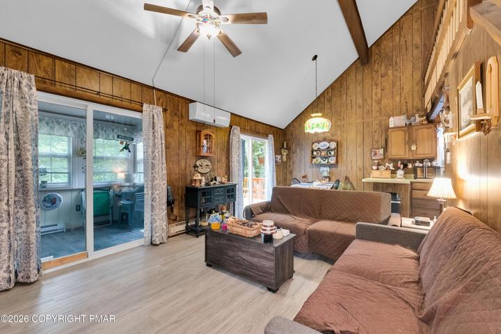 2128 Apley Drive Property Photo 4