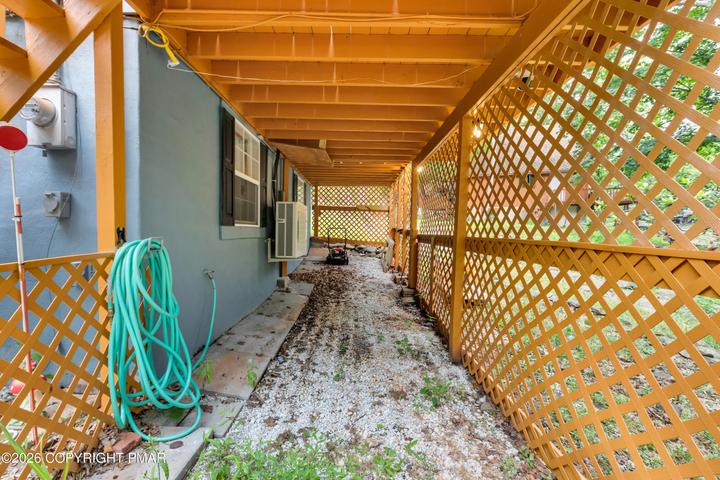 2128 Apley Drive Property Photo 27