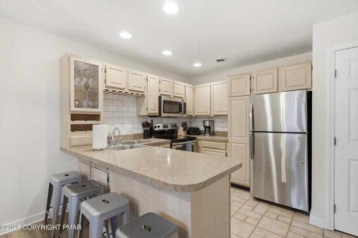 79 Laurelwoods Drive Property Photo 11