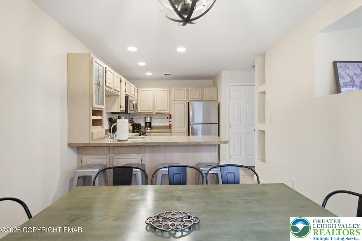 79 Laurelwoods Drive Property Photo 15