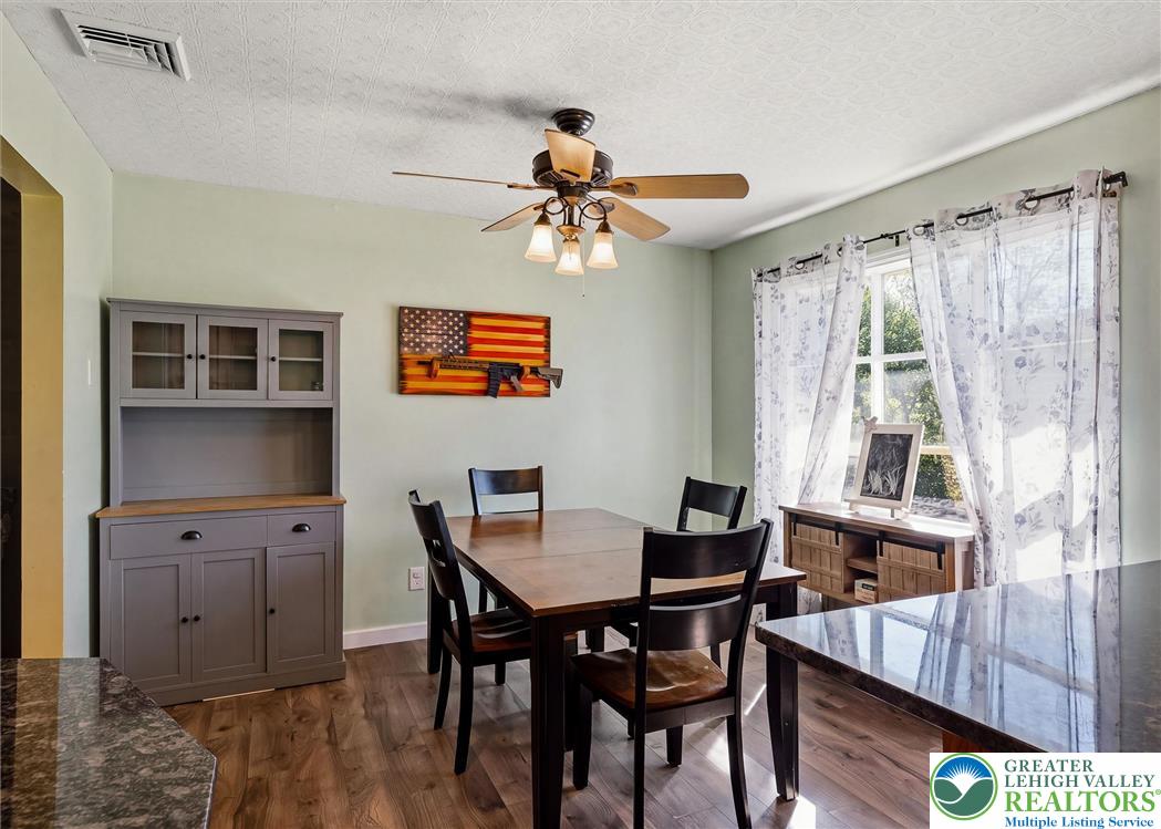 413 Stony Brook Drive Property Photo 10