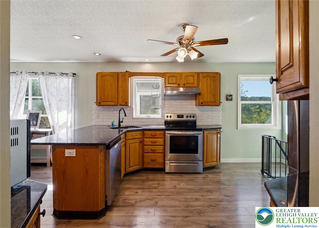 413 Stony Brook Drive Property Photo 12