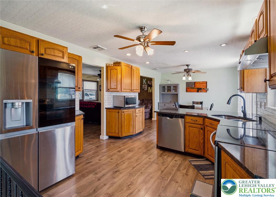 413 Stony Brook Drive Property Photo 14