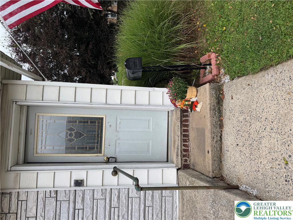 417 South 3rd Street Property Photo 5