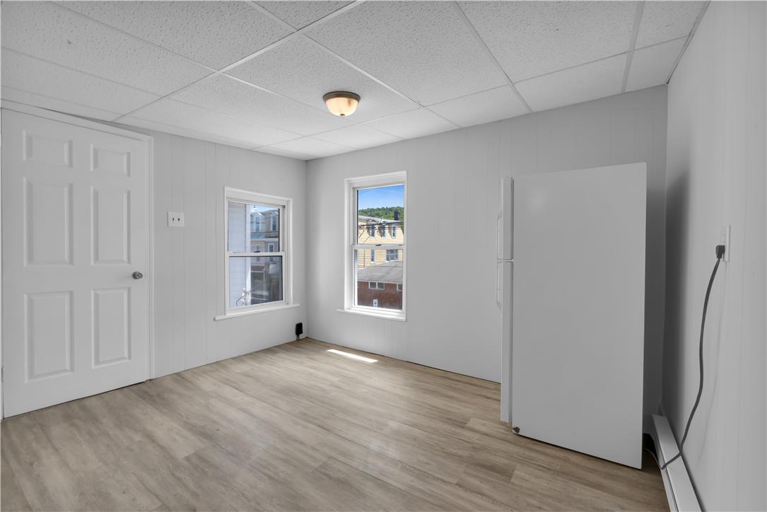 149 West Ridge Street 2b Property Photo 3