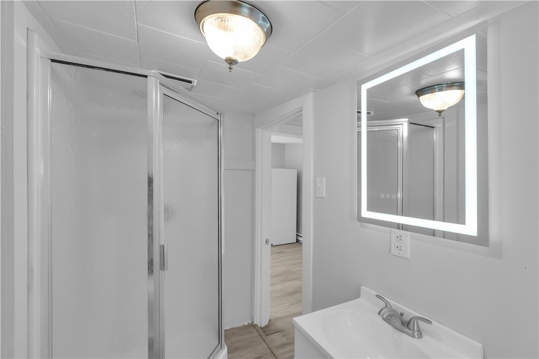 149 West Ridge Street 2b Property Photo 12