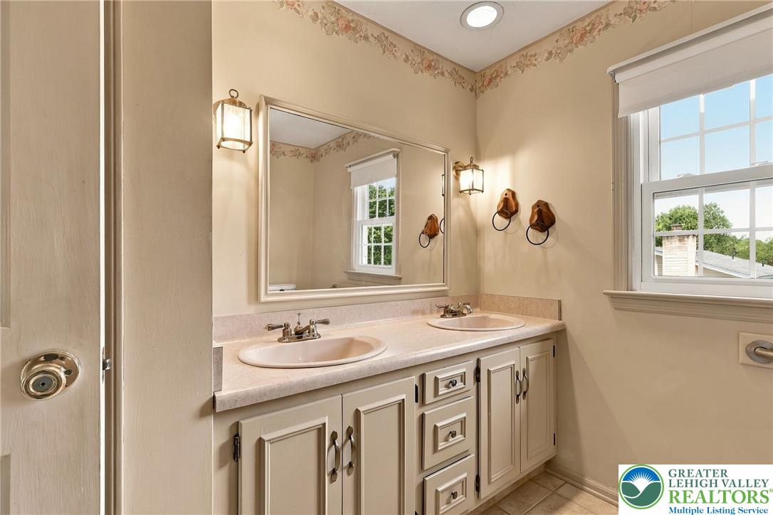1285 Clearview Circle Property Photo 38