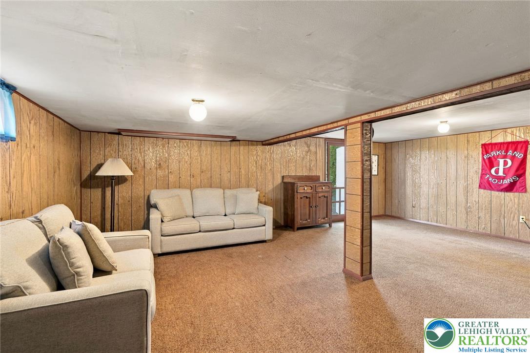3834 Estate Drive Property Photo 28