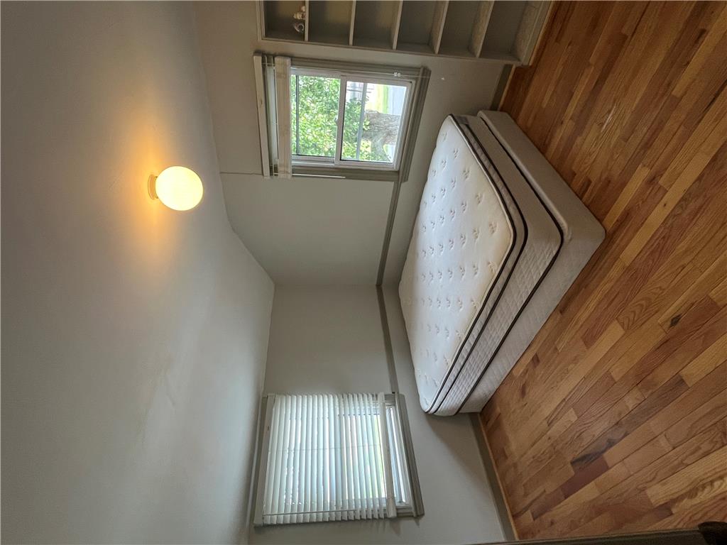 1735 Jefferson Avenue Property Photo 9