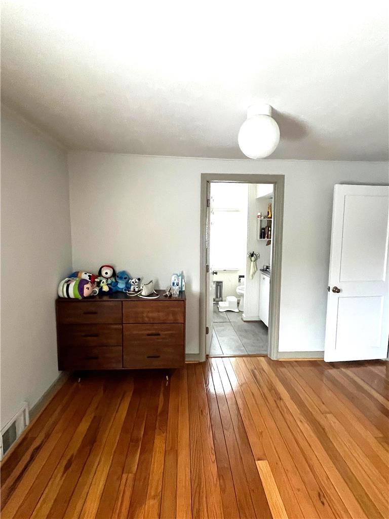 1735 Jefferson Avenue Property Photo 11