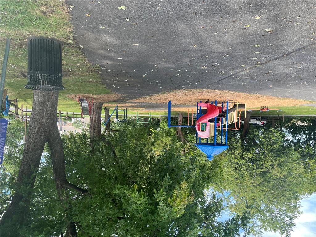 1735 Jefferson Avenue Property Photo 15