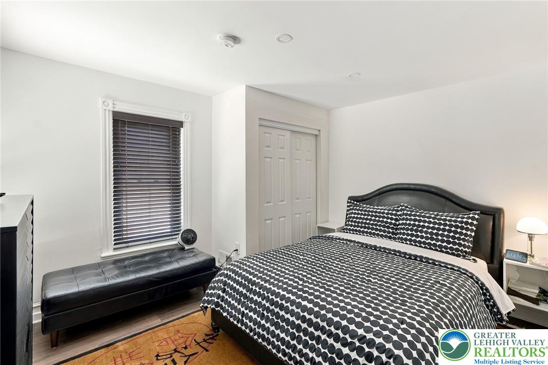 562 Ridge Street Property Photo 25