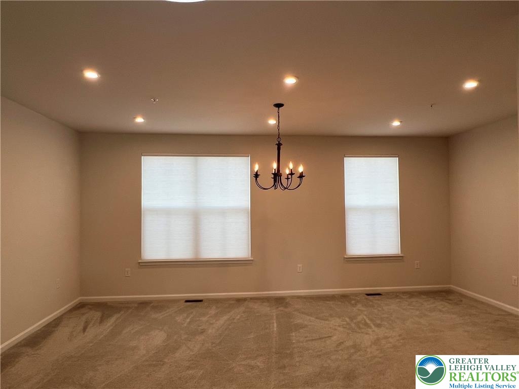 2356 Raya Way Property Photo 6