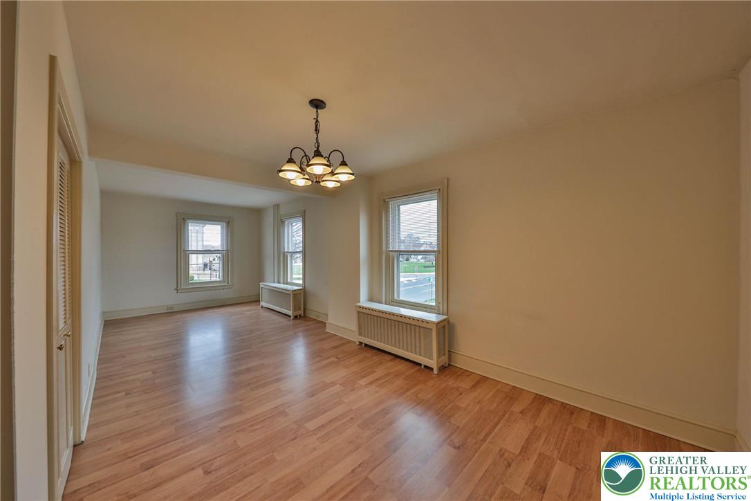 300 Locust Street Property Photo 8