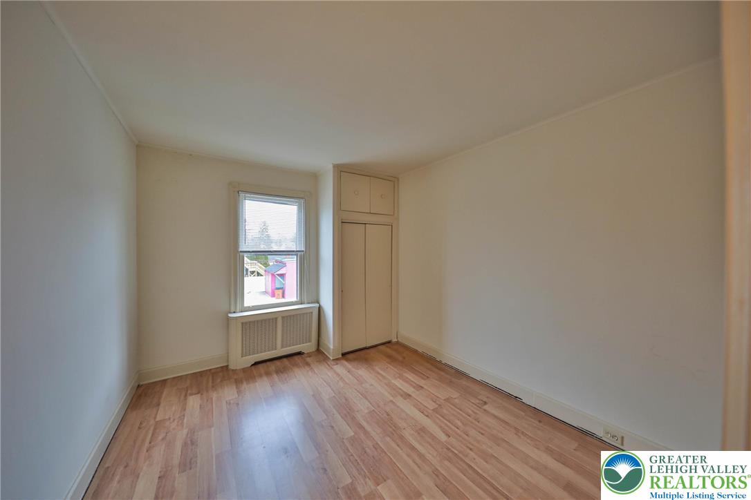 300 Locust Street Property Photo 10