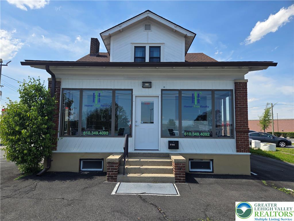 2166 Eaton Avenue Property Photo 1