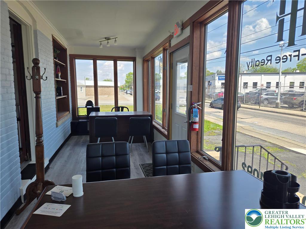 2166 Eaton Avenue Property Photo 9
