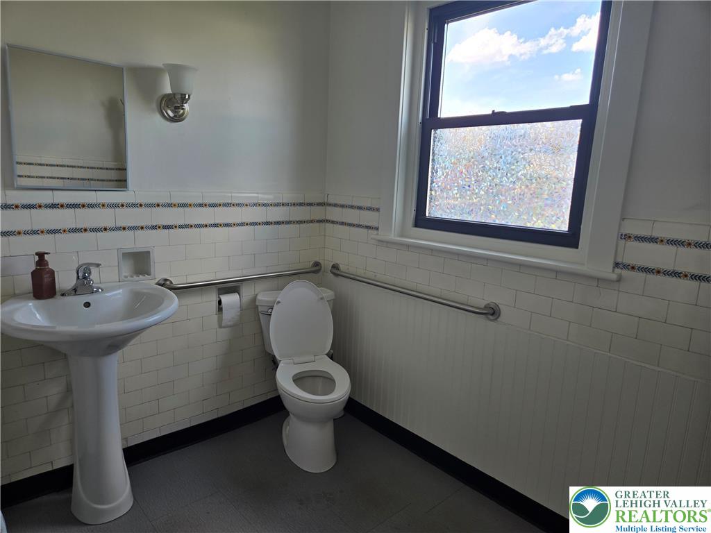 2166 Eaton Avenue Property Photo 17