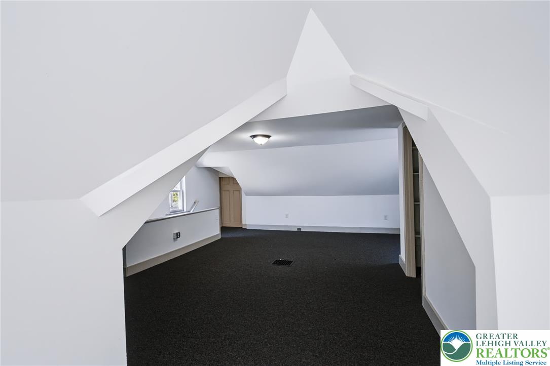1319 Northampton Street 2 Property Photo 16