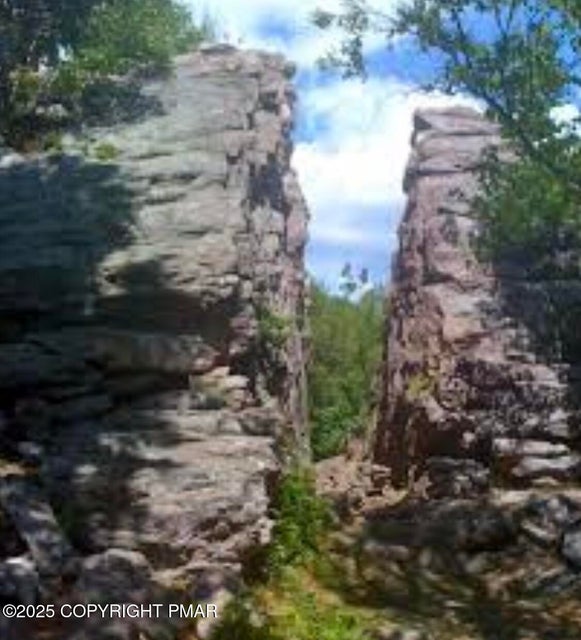 24 Split Rock Road Property Photo 43