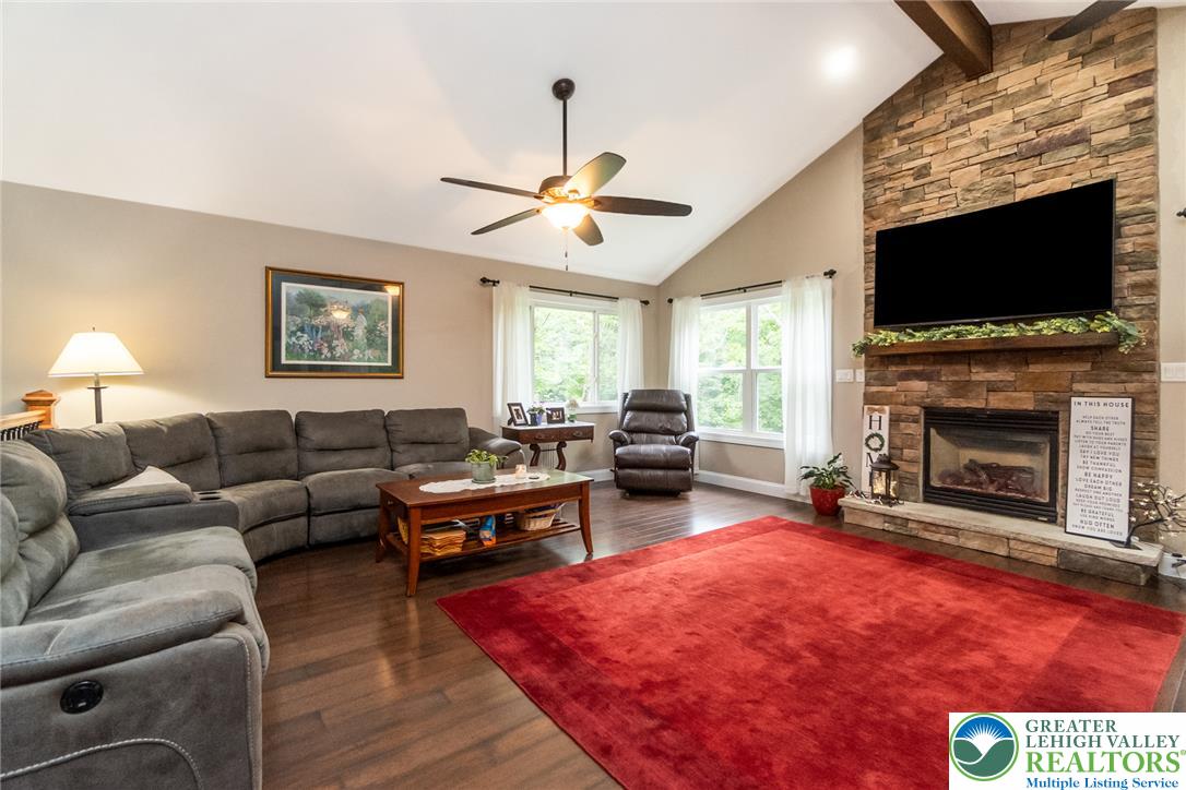 210 Piney Woods Drive Property Photo 28